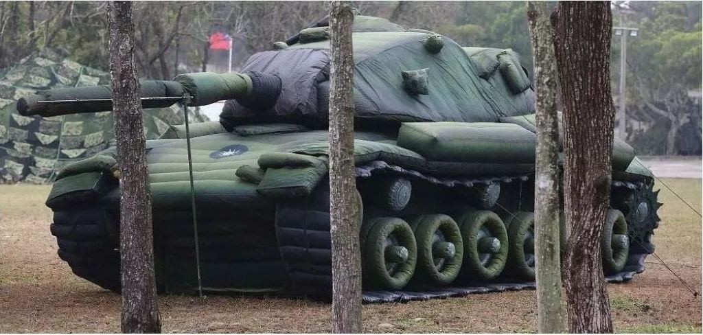 河池军用充气坦克